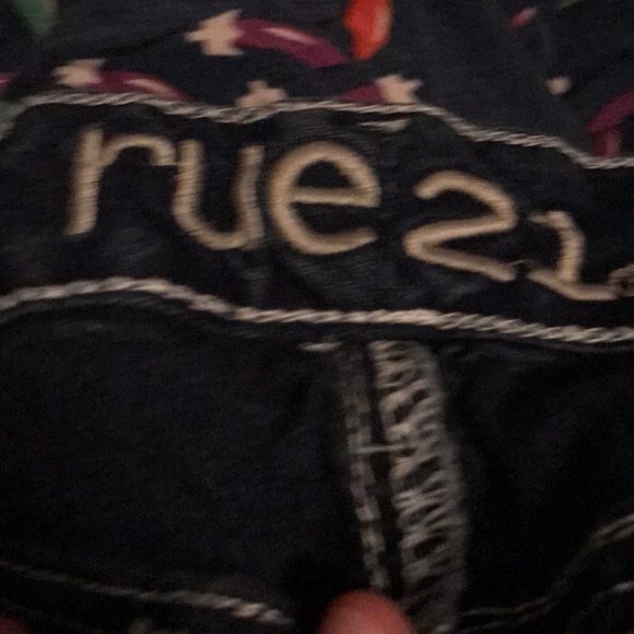 Jean - Picture 2 of 3